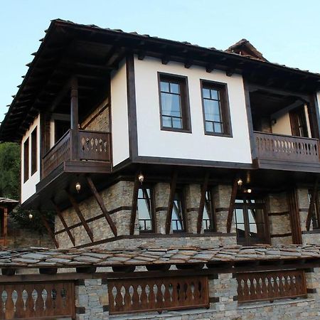 Delchevata Kushta V Leshten Bilik gambar